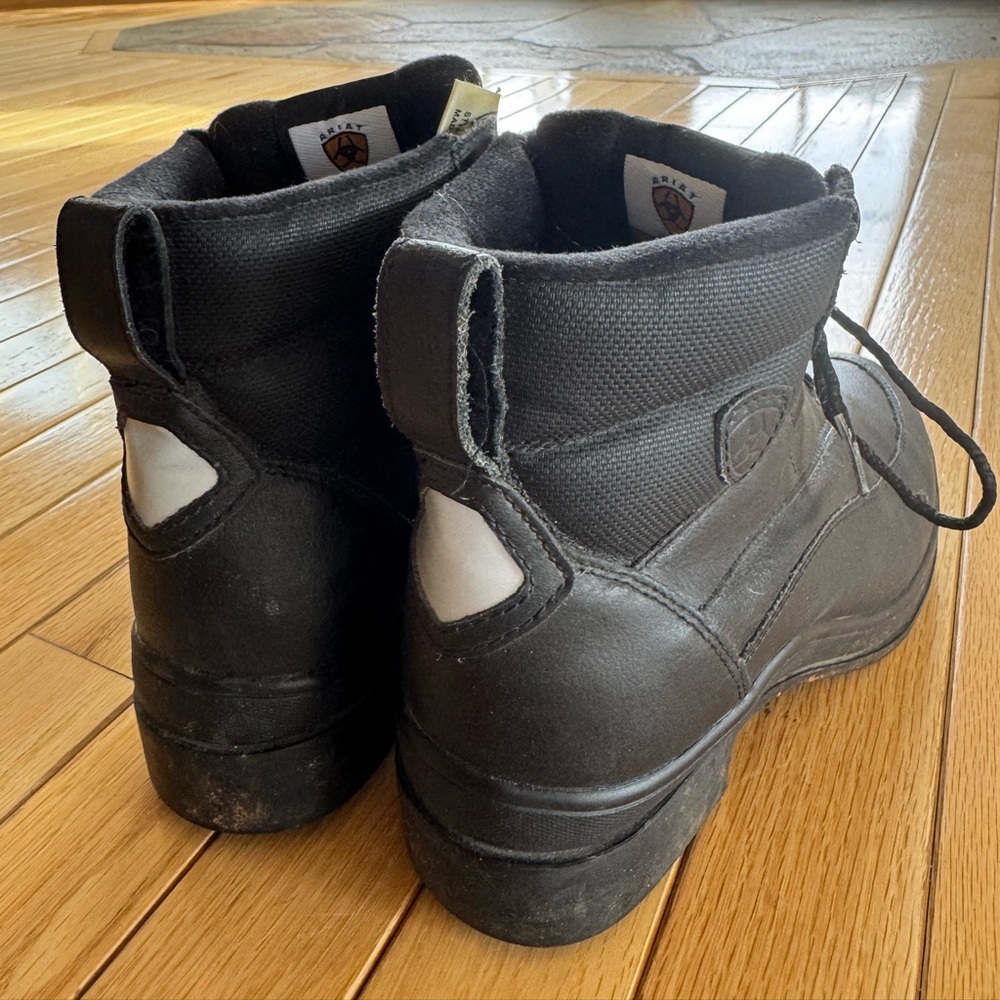 Ariat Women's Black Insulated Ankle Boots - Picture 3 of 4